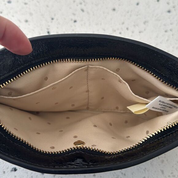 Kate Spade Black 100% Leather Quilted Wristlet zipper Closure Minimalist Chic - Picture 8 of 8